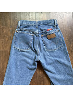 Vintage Wrangler Western Hi Waist Jeans Sz 3 25x35 Red Tab Rodeo Cowgirl